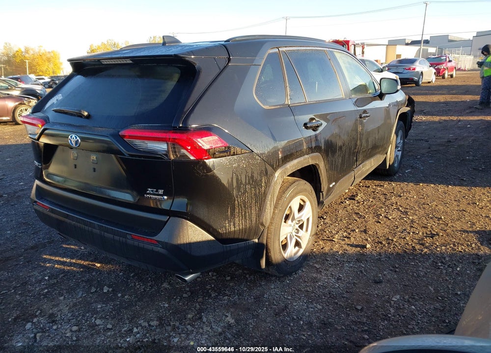 2024 TOYOTA RAV4 HYBRID XLE VIN: JTMRWRFV9RD214438