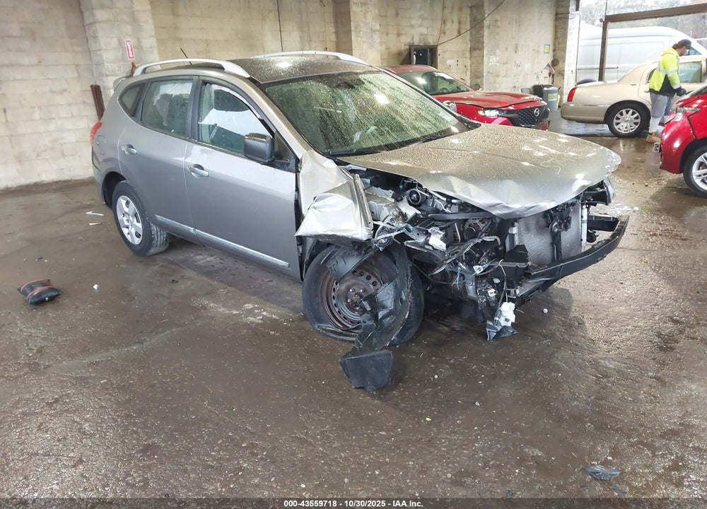 2015 NISSAN ROGUE SELECT S VIN: JN8AS5MT5FW652378