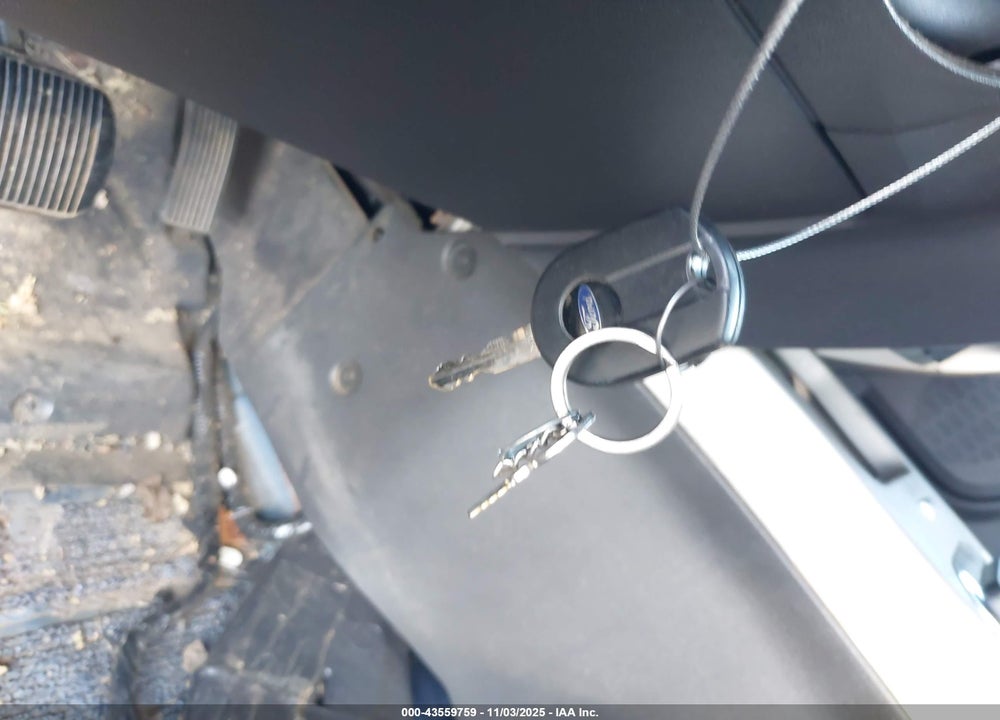 2011 FORD ESCAPE VIN: 1FMCU9DG5BKA20017