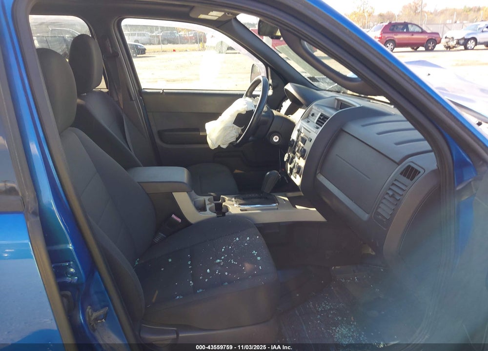 2011 FORD ESCAPE VIN: 1FMCU9DG5BKA20017