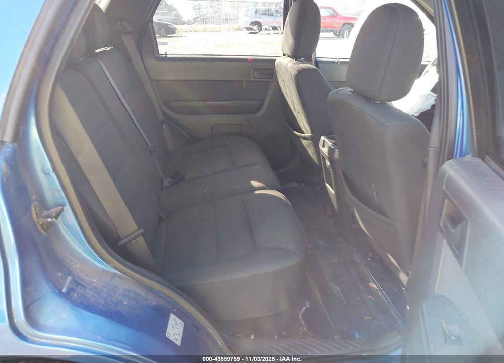 2011 FORD ESCAPE VIN: 1FMCU9DG5BKA20017