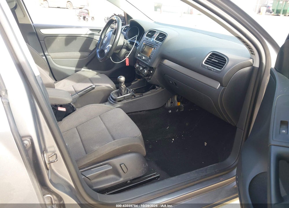 2011 VOLKSWAGEN GOLF TDI 4-DOOR VIN: WVWNM7AJXBW125324