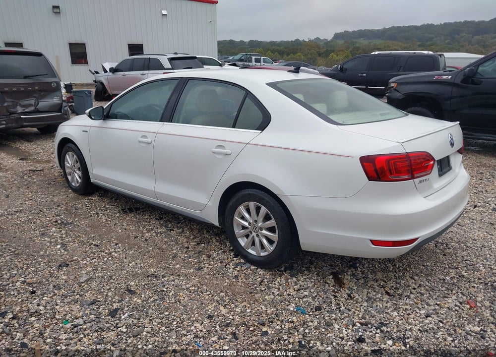 2013 VOLKSWAGEN JETTA VIN: 3VW637AJ5DM284551