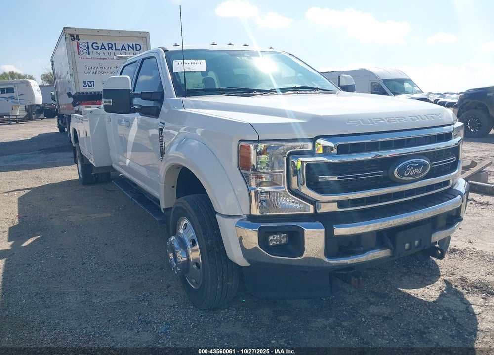 2022 FORD F-550 CHASSIS LARIAT VIN: 1FD0W5HTXNEE95355