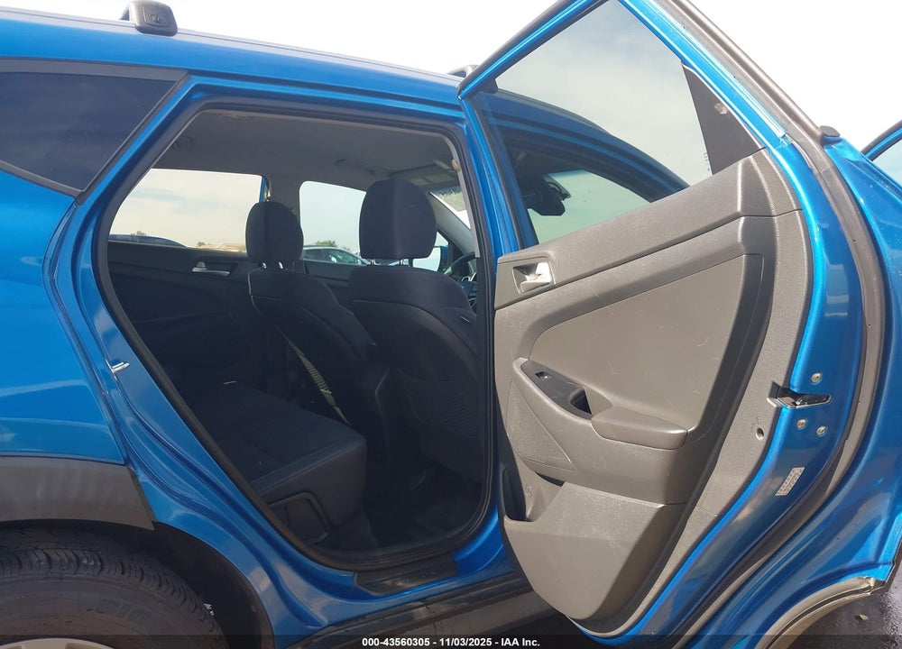 2021 HYUNDAI TUCSON VIN: KM8J33A43MU294633