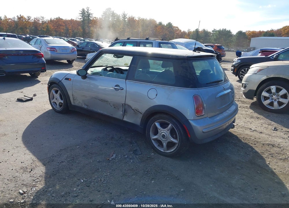 2002 MINI COOPER VIN: WMWRC33472TC37004