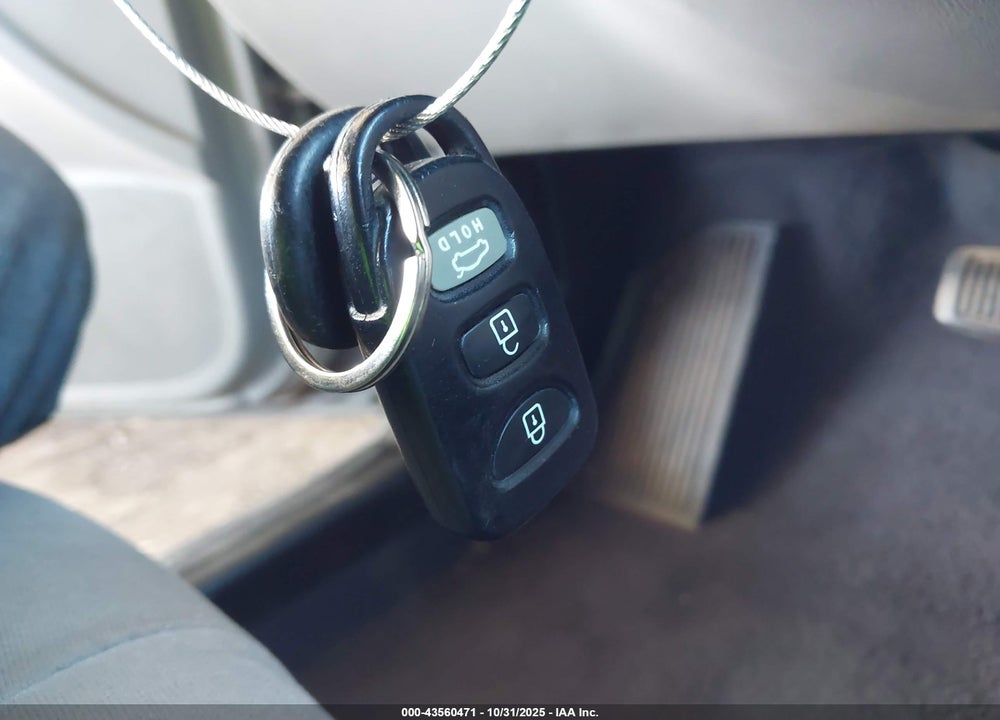 2010 HYUNDAI ELANTRA GLS VIN: KMHDU4ADXAU031244