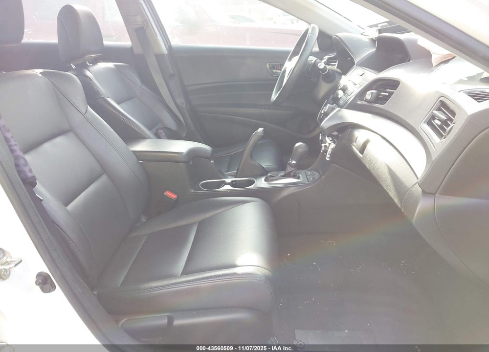 2016 ACURA ILX 2.4L/WATCH PLUS PACKAGE VIN: 19UDE2F34GA025666
