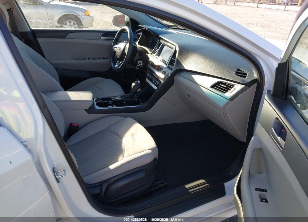 2018 HYUNDAI SONATA SE VIN: 5NPE24AF3JH601370