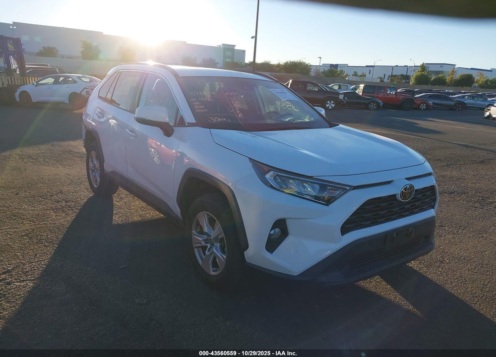 2021 TOYOTA RAV4 XLE VIN: 2T3W1RFV8MW160434