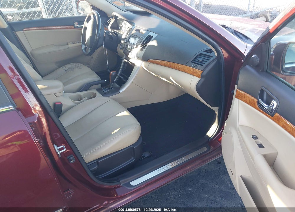 2010 HYUNDAI SONATA LIMITED V6 VIN: 5NPEU4AF6AH607657