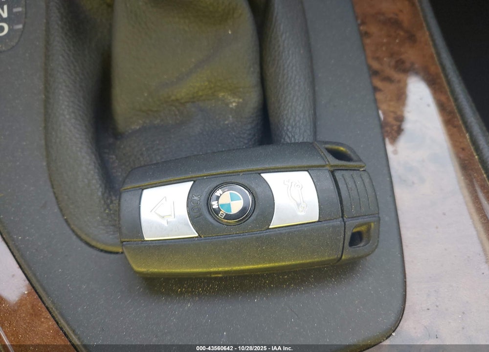2007 BMW 335I VIN: WBAWB73587P032584