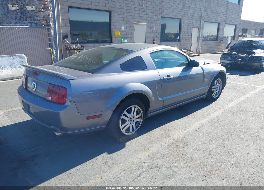 2006 FORD MUSTANG VIN: 1ZVHT82H365115017