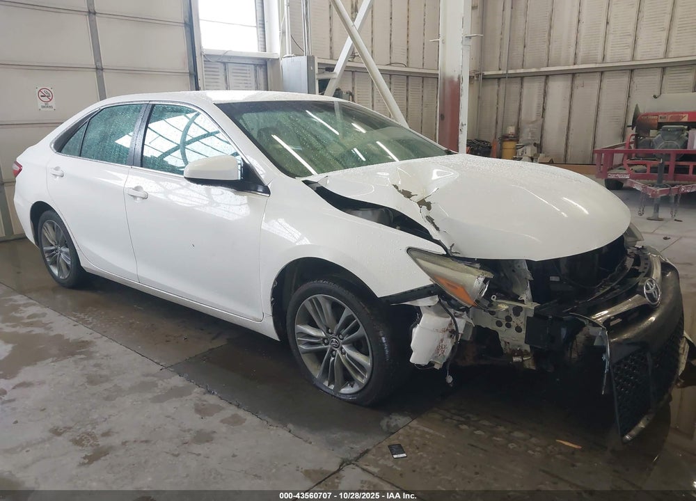 2015 TOYOTA CAMRY SE VIN: 4T1BF1FK7FU918296