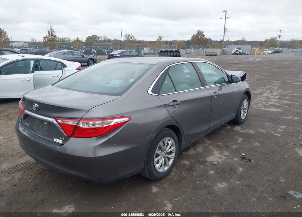 2017 TOYOTA CAMRY LE VIN: 4T1BF1FK5HU740858