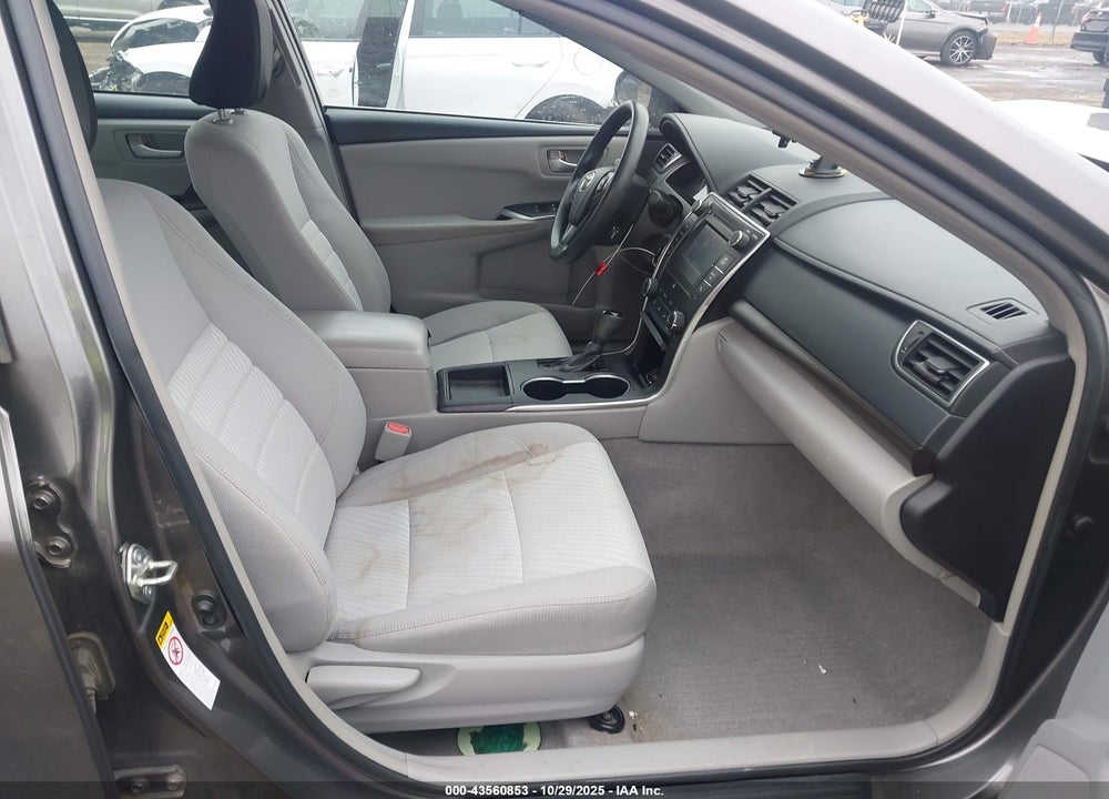 2017 TOYOTA CAMRY LE VIN: 4T1BF1FK5HU740858