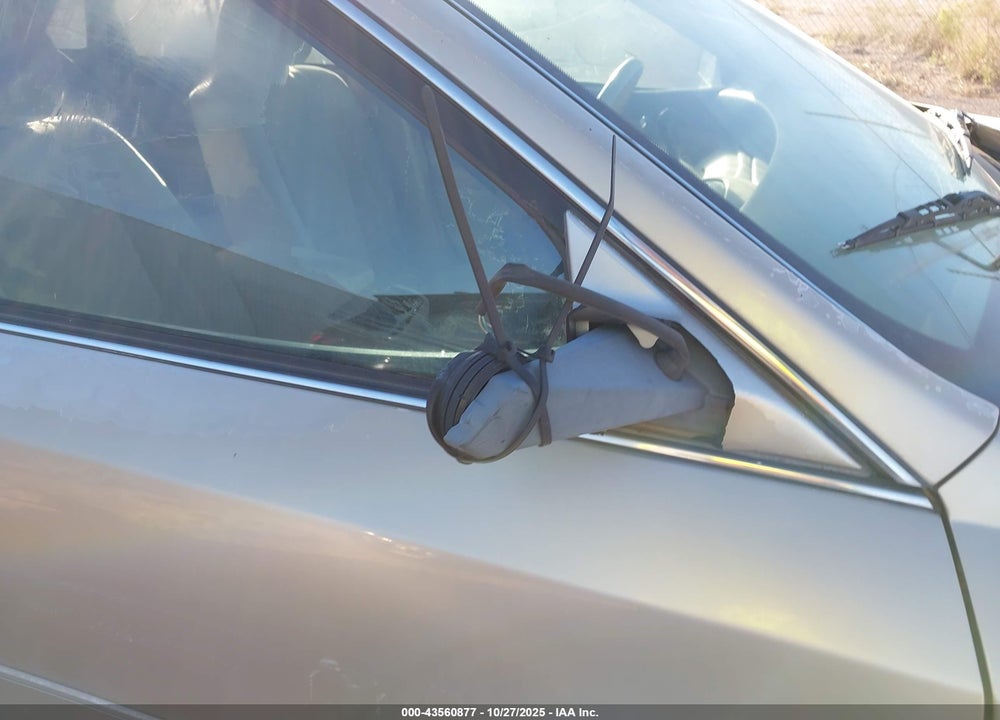 2001 TOYOTA AVALON XL VIN: 4T1BF28B81U193190