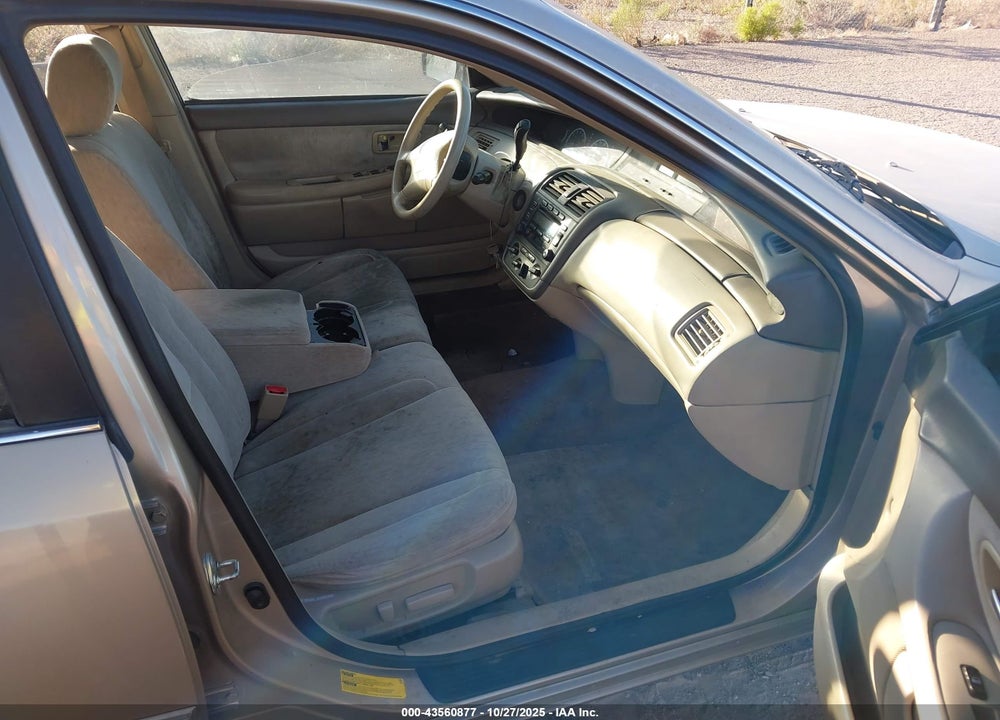 2001 TOYOTA AVALON XL VIN: 4T1BF28B81U193190