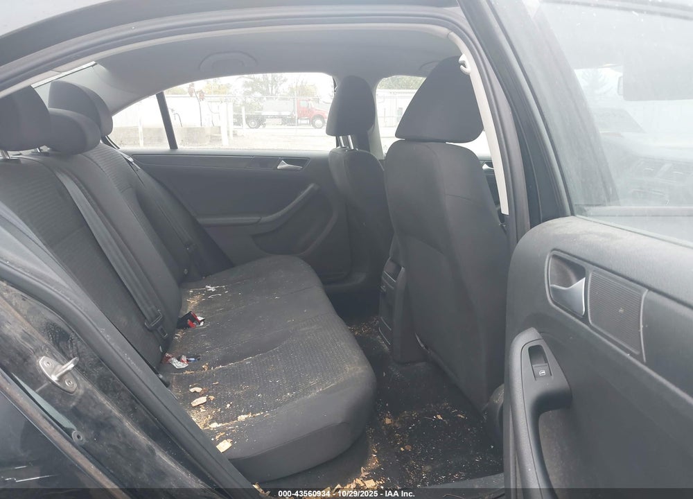 2015 VOLKSWAGEN JETTA 2.0L S VIN: 3VW2K7AJ9FM232845
