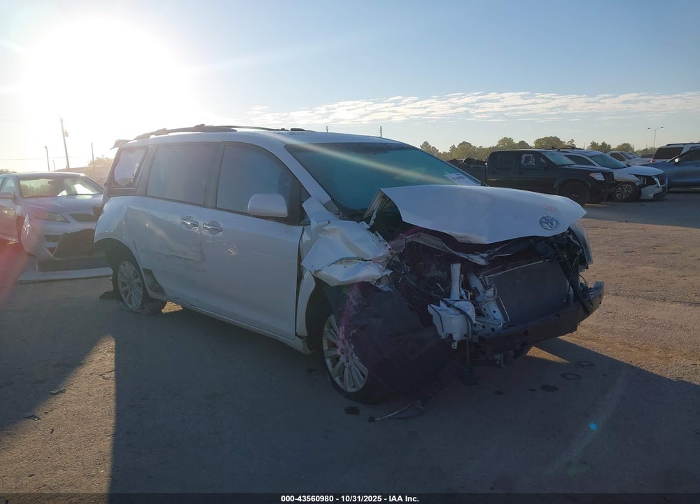 2011 TOYOTA SIENNA LIMITED V6 VIN: 5TDYK3DC9BS081583