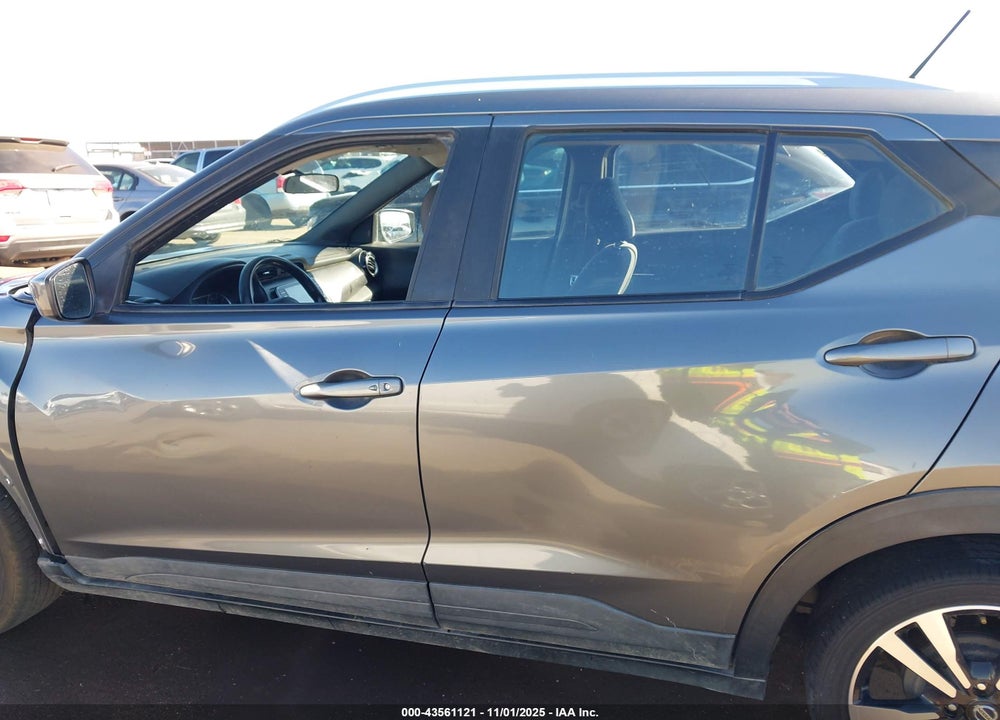 2019 NISSAN KICKS SV VIN: 3N1CP5CU6KL540921