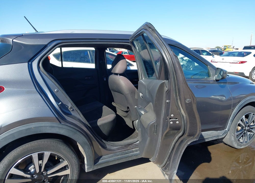2019 NISSAN KICKS SV VIN: 3N1CP5CU6KL540921