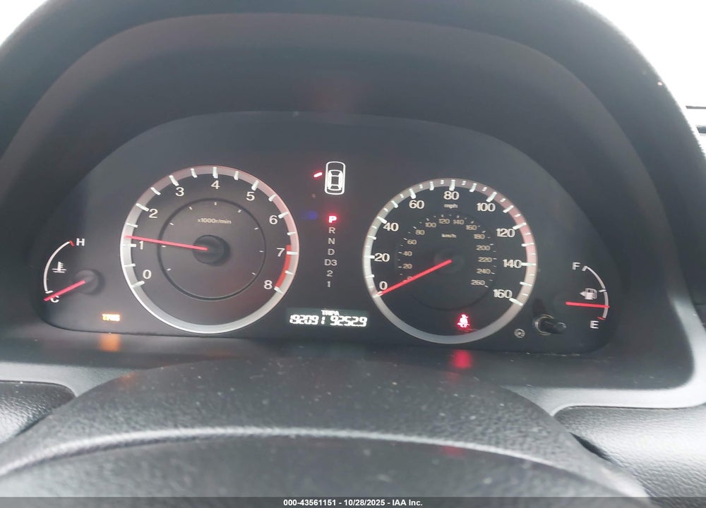 2011 HONDA ACCORD 2.4 LX VIN: 1HGCP2F30BA085054