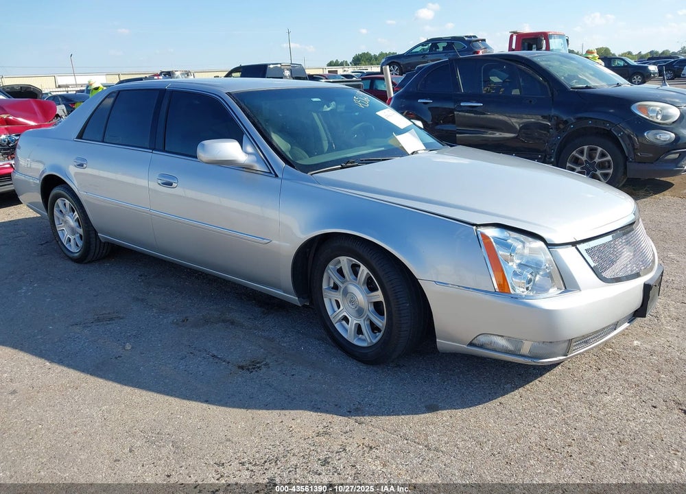 2011 CADILLAC DTS STANDARD VIN: 1G6KA5E62BU136418