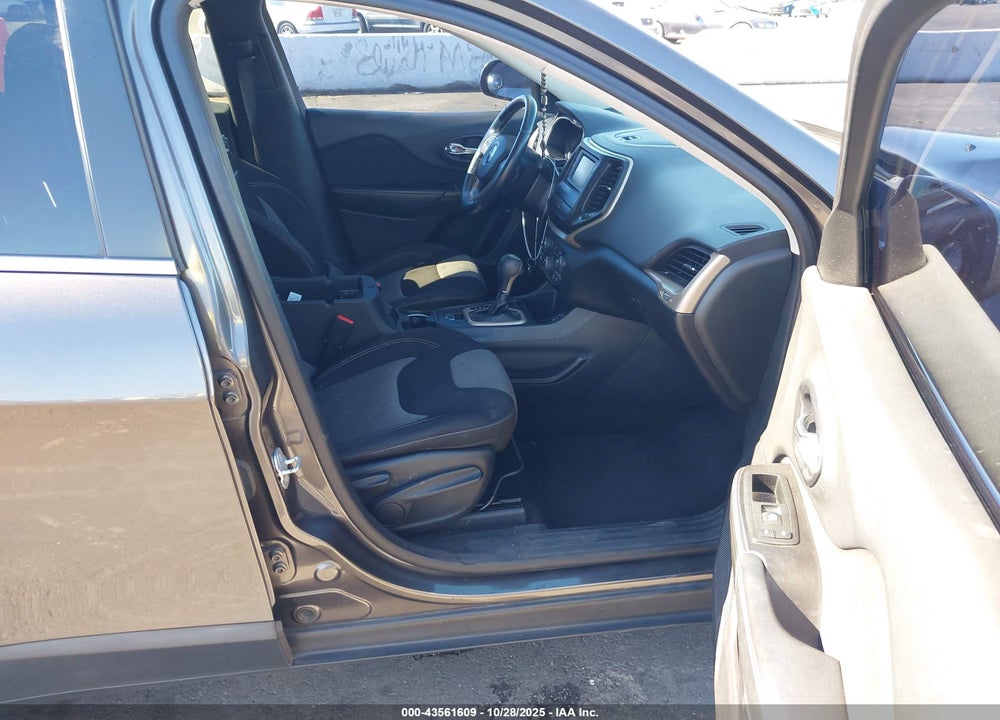 2014 JEEP CHEROKEE LATITUDE VIN: 1C4PJLCSXEW149241