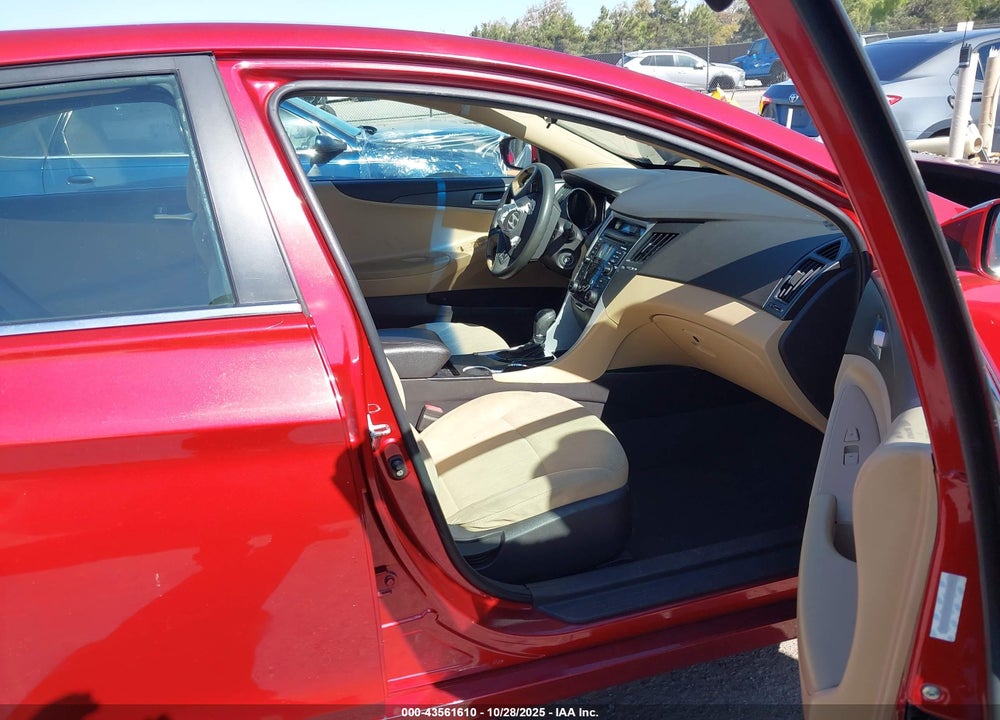 2011 HYUNDAI SONATA VIN: 5NPEB4AC9BH085832