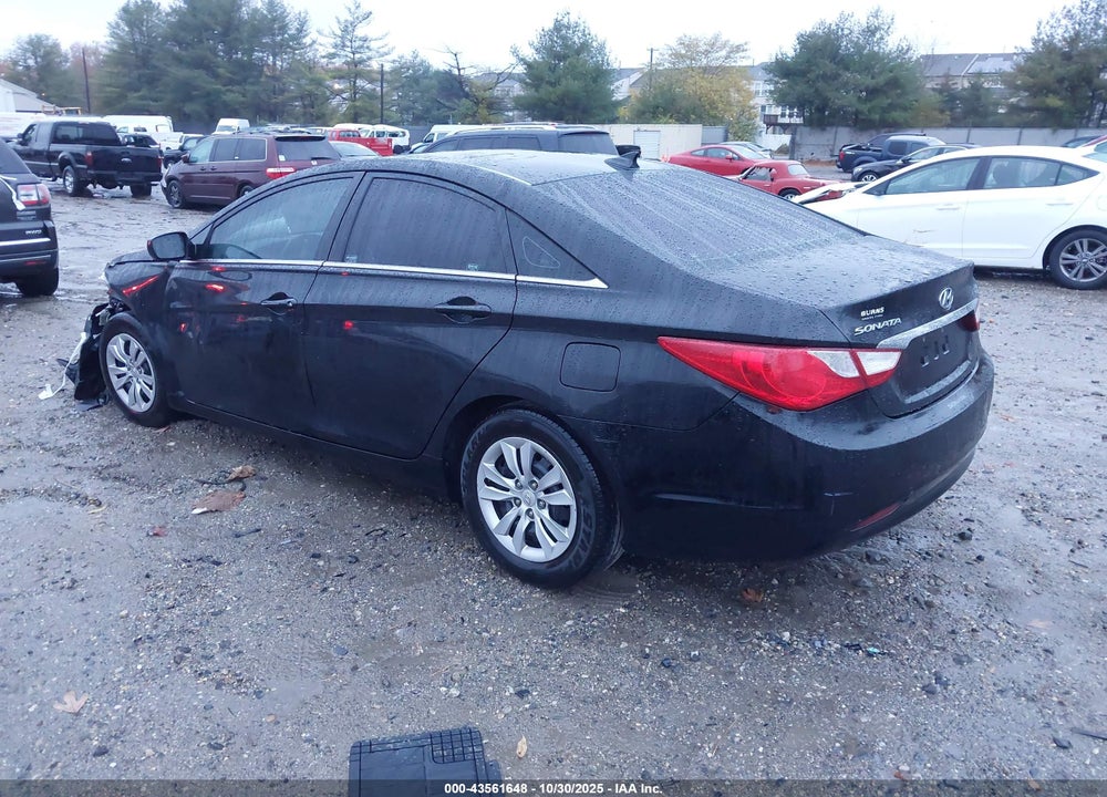 2013 HYUNDAI SONATA GLS VIN: 5NPEB4AC2DH519026