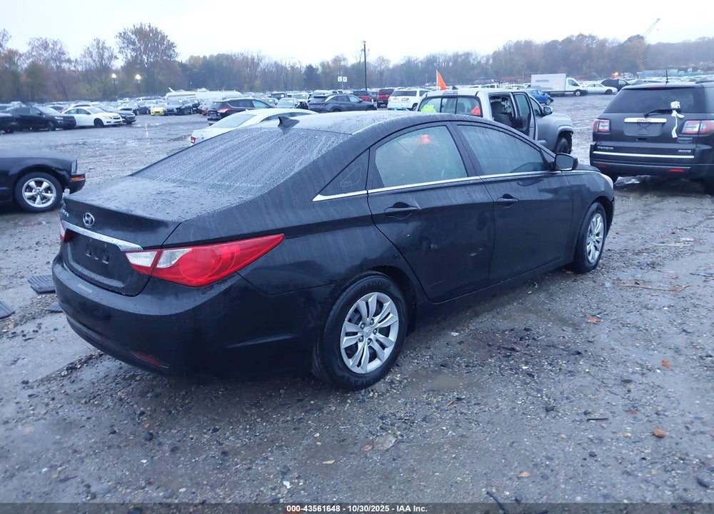 2013 HYUNDAI SONATA GLS VIN: 5NPEB4AC2DH519026