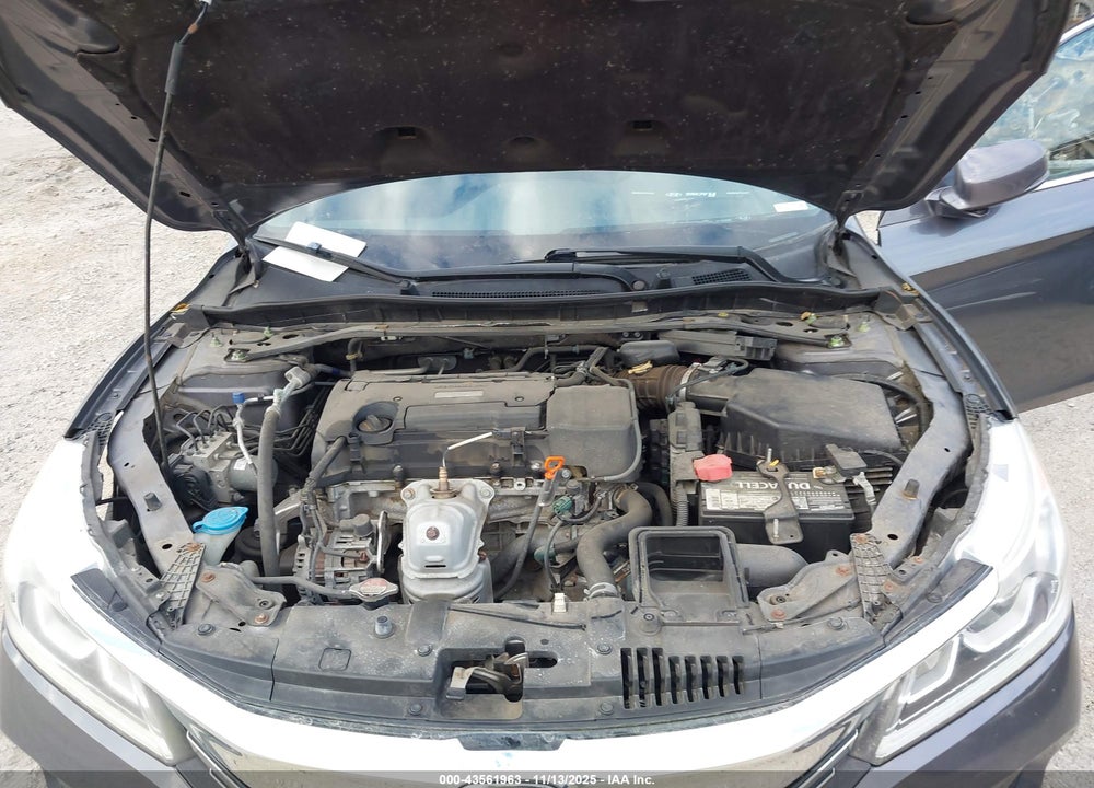 2017 HONDA ACCORD VIN: 1HGCR2F06HA215508