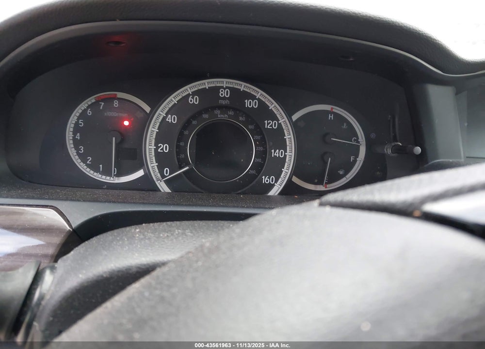 2017 HONDA ACCORD VIN: 1HGCR2F06HA215508