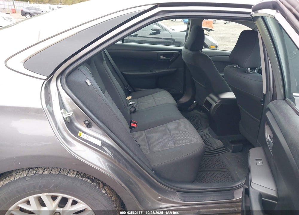 2017 TOYOTA CAMRY LE VIN: 4T1BF1FKXHU437865