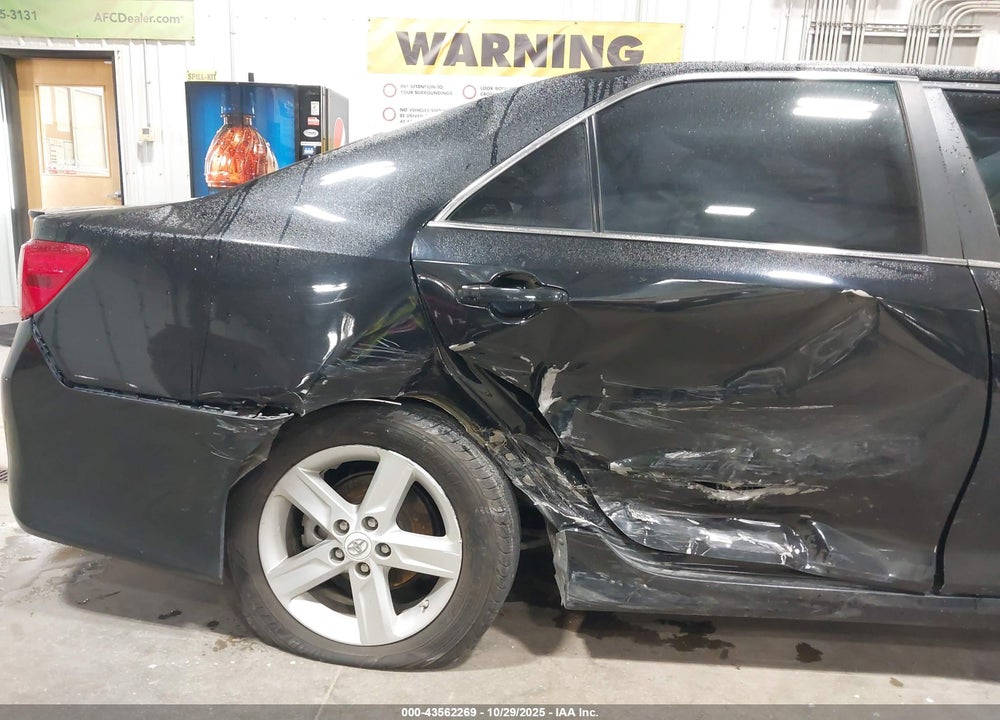 2012 TOYOTA CAMRY SE VIN: 4T1BF1FK8CU110003