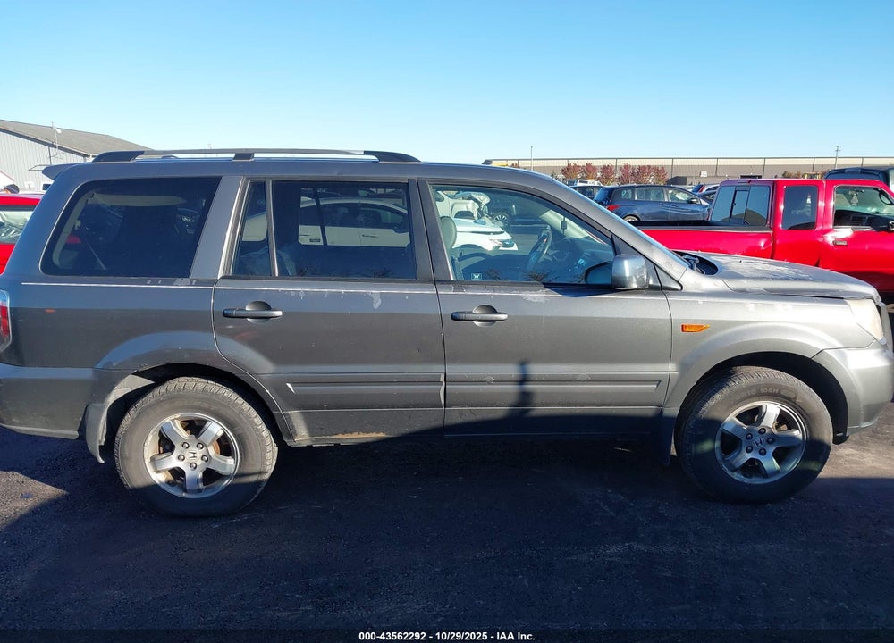 2008 HONDA PILOT VIN: 5FNYF18548B044975