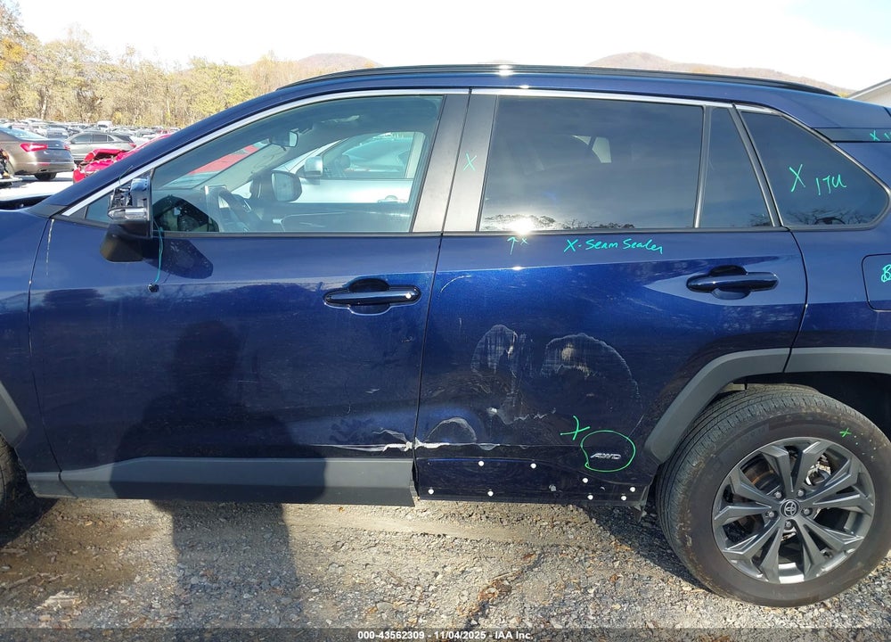 2024 TOYOTA RAV4 HYBRID XLE PREMIUM VIN: 2T3B6RFV2RW062622