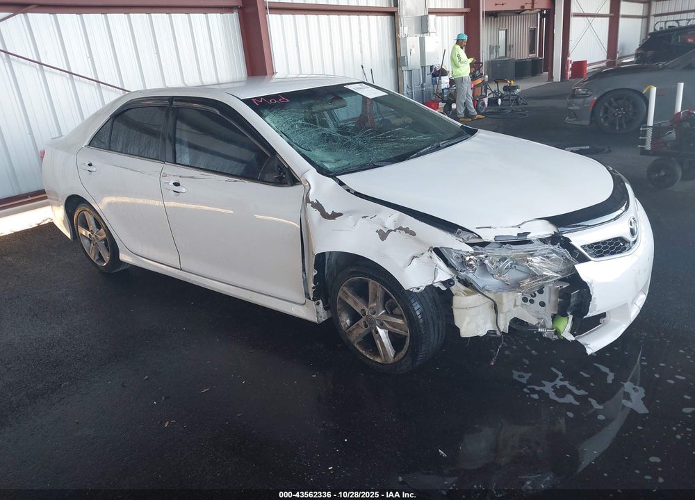 2013 TOYOTA CAMRY SE VIN: 4T1BF1FK7DU214385
