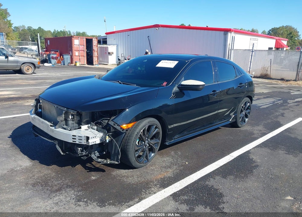2018 HONDA CIVIC SPORT TOURING VIN: SHHFK7H93JU203482