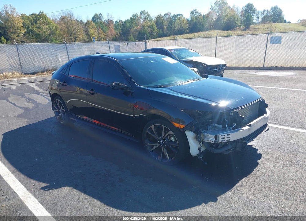 2018 HONDA CIVIC SPORT TOURING VIN: SHHFK7H93JU203482