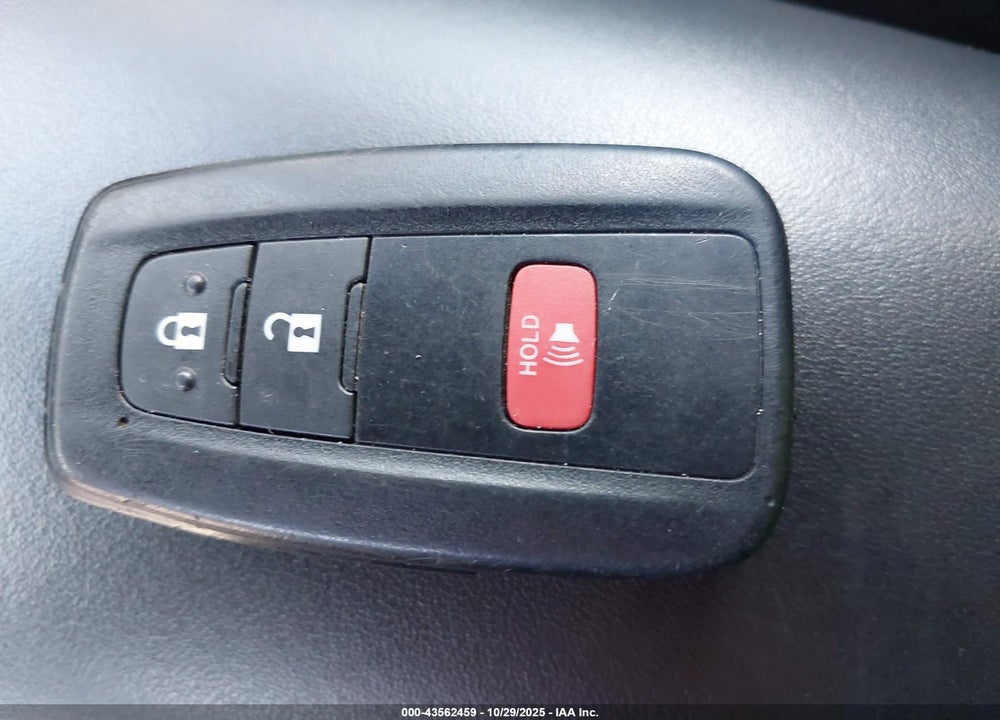 2019 TOYOTA C-HR VIN: NMTKHMBX4KR068805