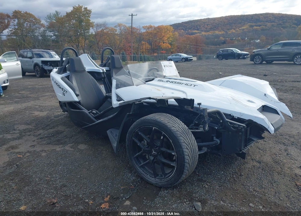 2021 POLARIS SLINGSHOT S WITH TECHNOLOGY PACKAGE VIN: 57XAATHD8M8147563