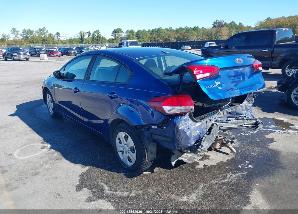 2017 KIA FORTE VIN: 3KPFK4A77HE145806