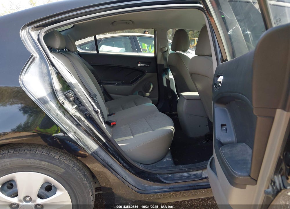 2015 KIA FORTE LX VIN: KNAFK4A61F5290594