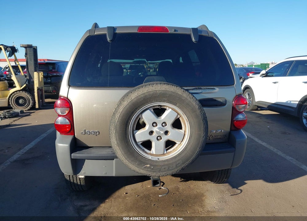 2005 JEEP LIBERTY SPORT VIN: 1J4GK48K25W704267