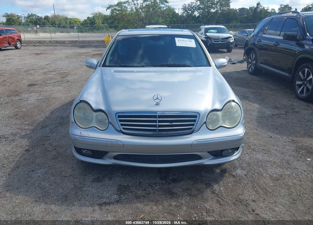 2007 MERCEDES-BENZ C CLASS VIN: WDBRF52H77A955807