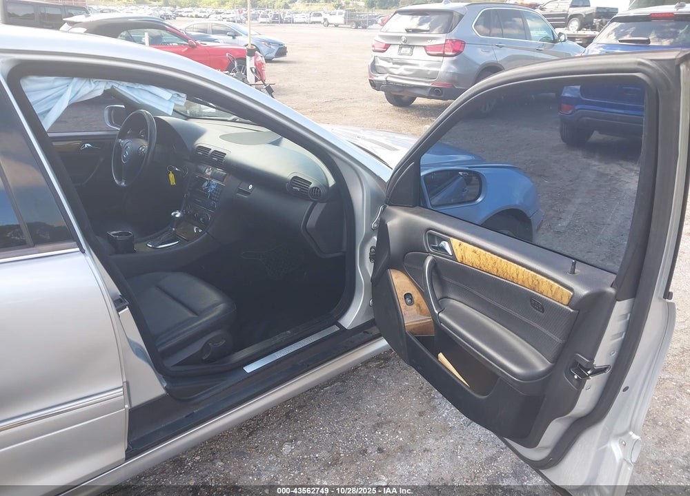 2007 MERCEDES-BENZ C CLASS VIN: WDBRF52H77A955807