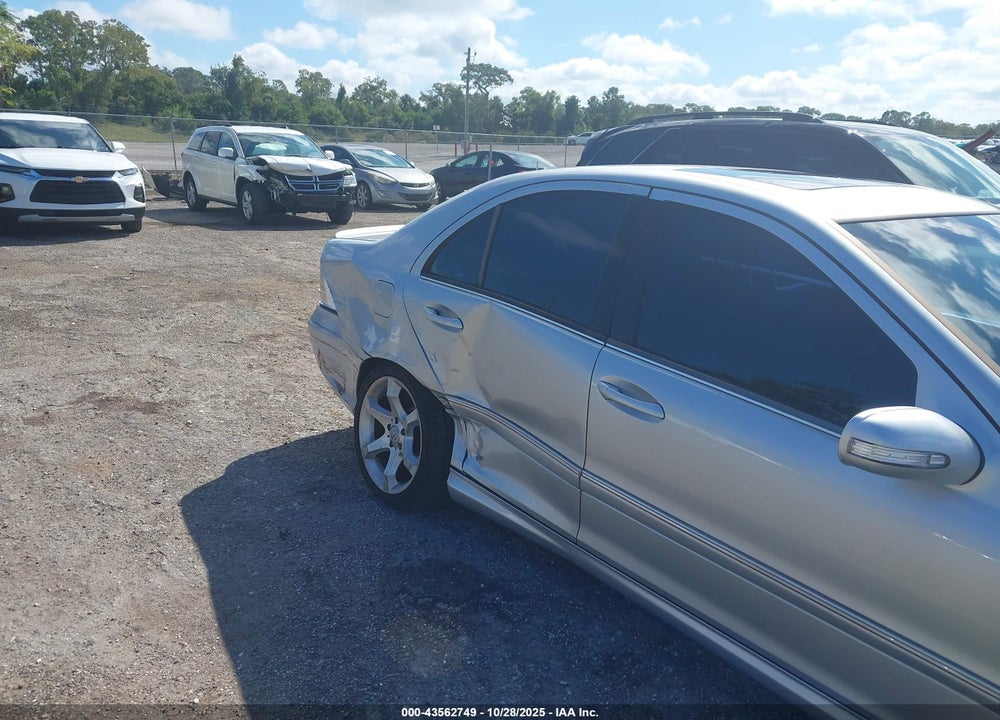 2007 MERCEDES-BENZ C CLASS VIN: WDBRF52H77A955807
