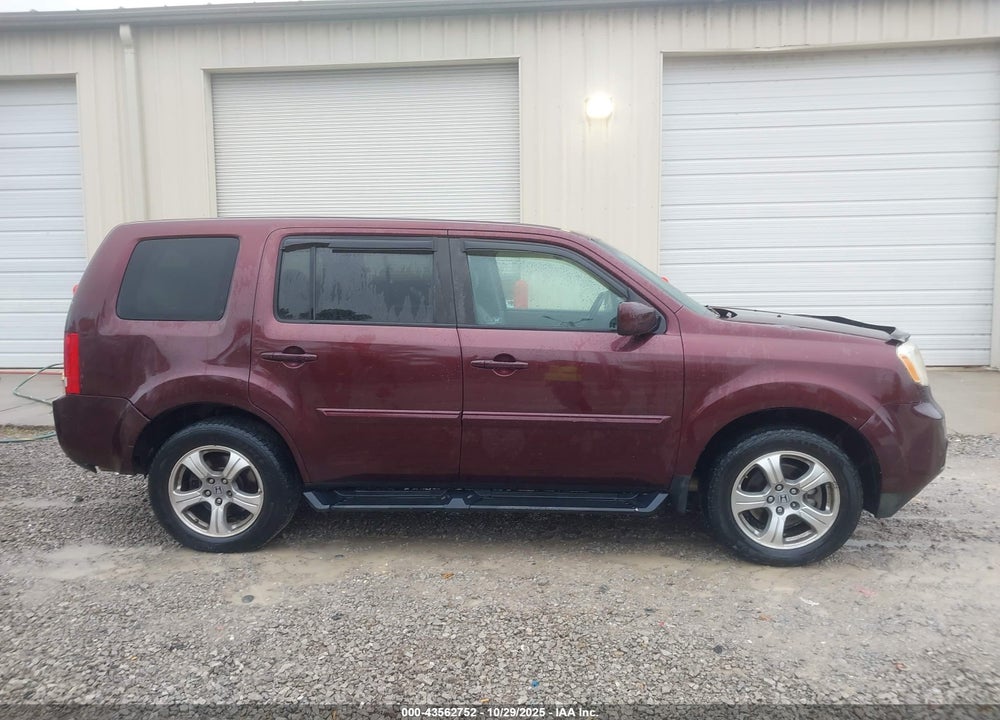 2012 HONDA PILOT VIN: 5FNYF3H63CB028800